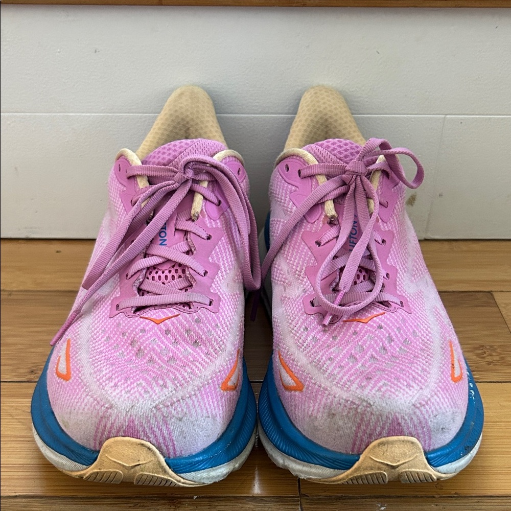 Hoka Women’s Clifton 9